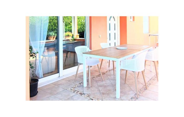 2 Bedroom Amazing Home In Zadar