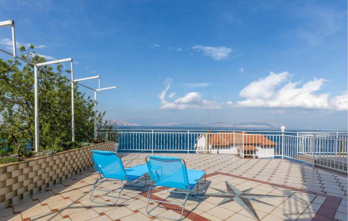 Cozy Apartment In Sveti Juraj With Wifi