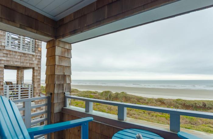 4429 Windswept Villa by Akers Ellis Rentals