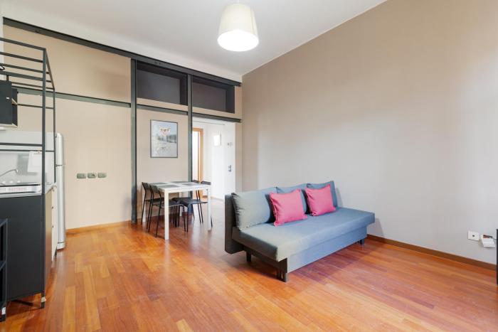GuestHost - MM3 Lodi Bright Apartment