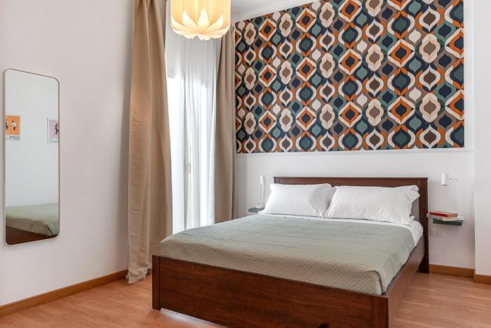 Ierone Apartment with Balcony by Wonderful Italy