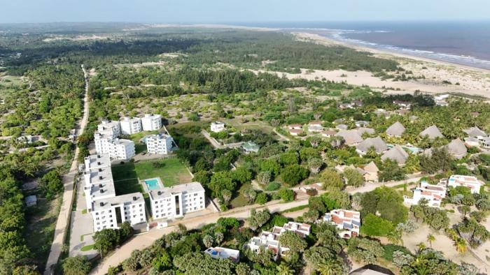 1 bedroom beach apartment-Swan Homes