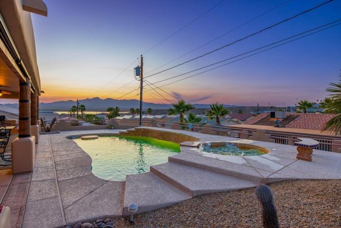 Havasu River Stay Pool Spa OutdoorTV Views