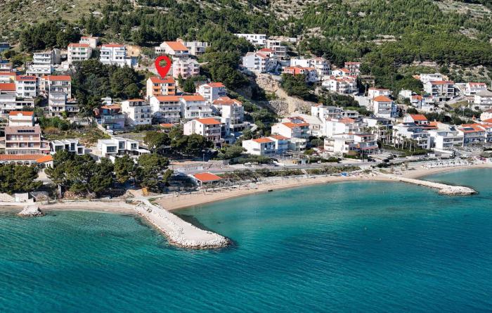 Amazing Apartment In Duce