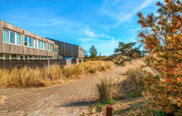 Beautiful Apartment In Schiermonnikoog