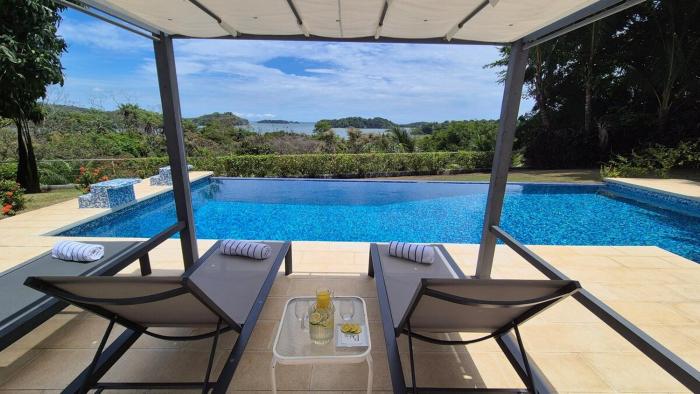 Ocean view private pool apartment near hotel facilities