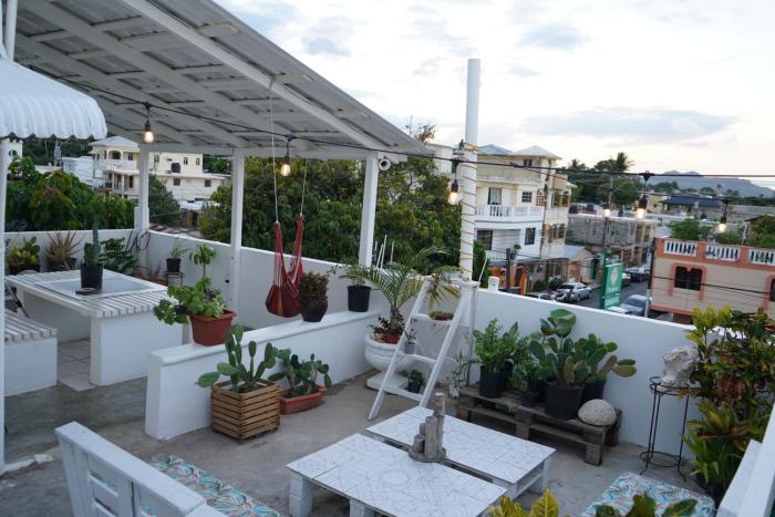 302 Don Juan Local & Cómodo