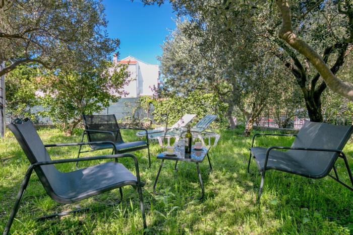 Seaside holiday house Okrug Donji, Ciovo - 2403