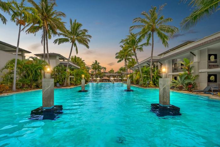 Temple Breeze - Swim Out Apartment