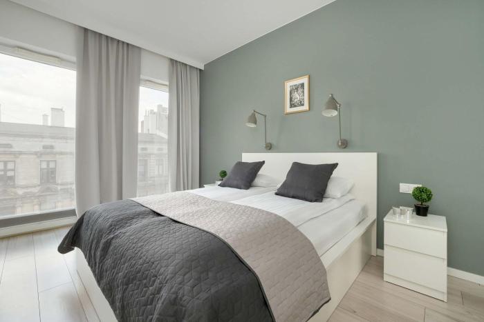 Kilińskiego Bright Apartment in the Center of Łódź with Parking by Noclegi Renters