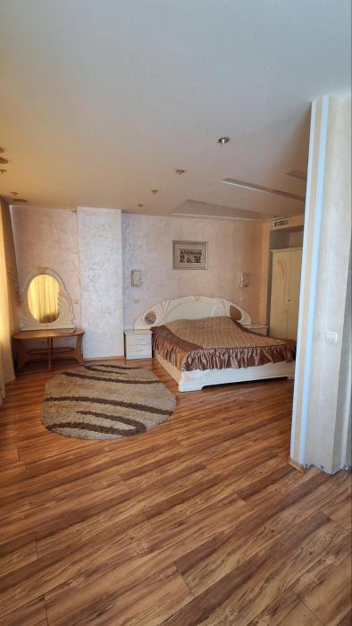 Богдана Хмельницкого 16. Больница