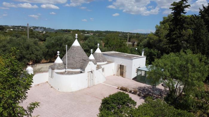 unforgettable stay in authentic trullo with jacuzzi