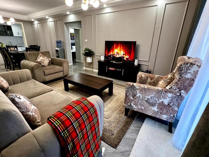 2 Bed Modern Luxury with City Views