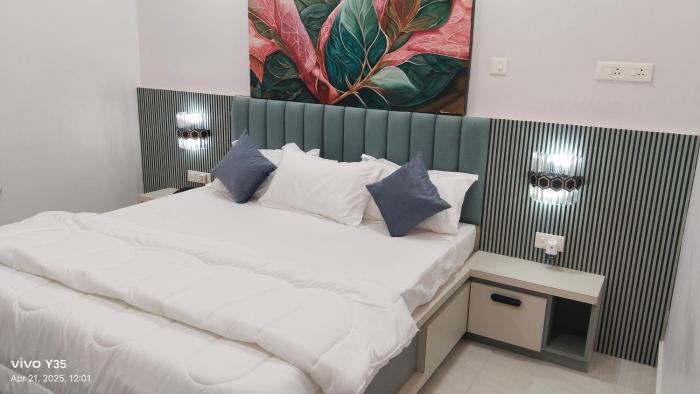 Veena Stay and Cafe Restaurant