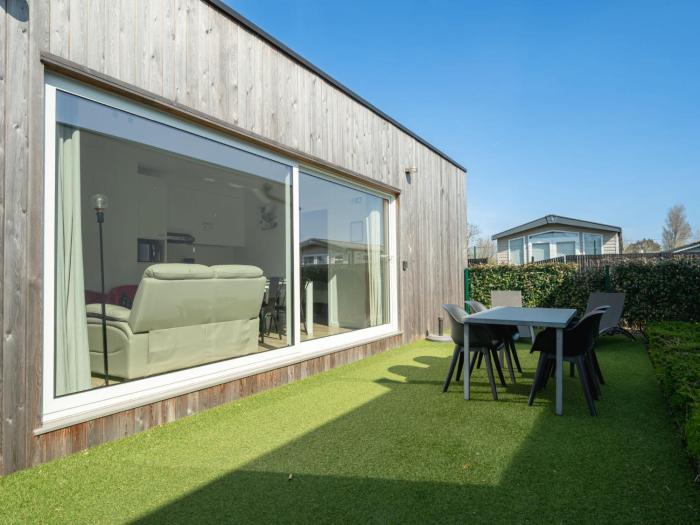 Holiday Home New Dahlia park 16 by Interhome