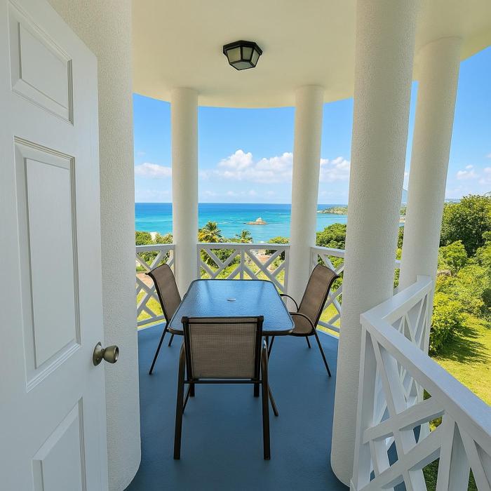 SoJos Sky Castle Studio at Columbus Heights - Ocho Rios