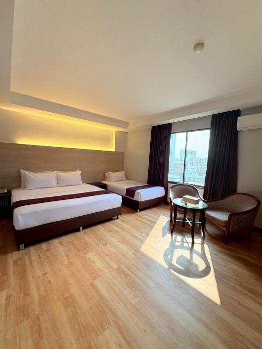 Atrium Boutique Hotel