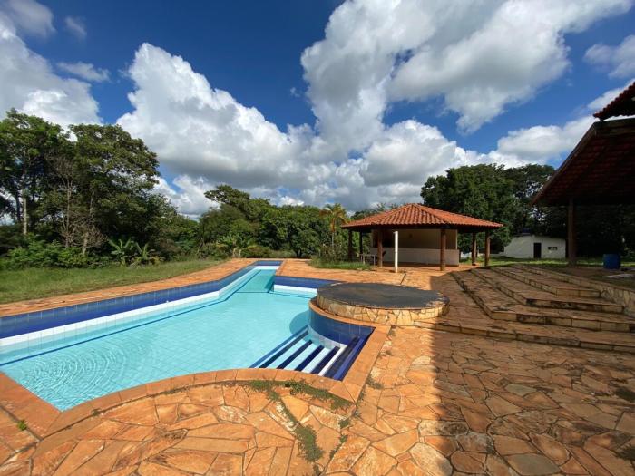 Chácara Pera Doce - surrounded by green area