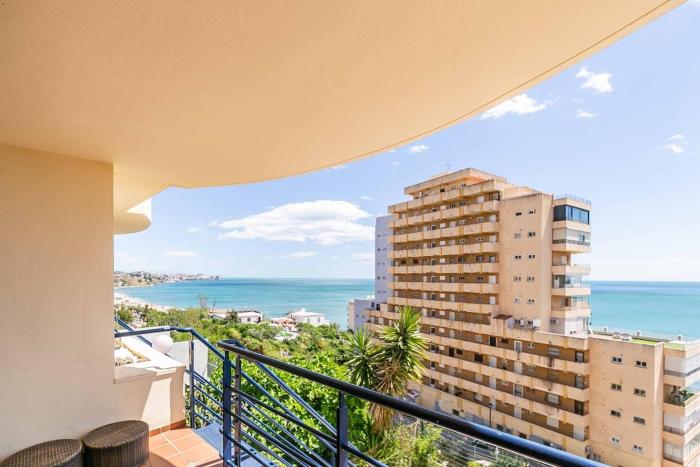 132 - Charming Apartment with Sea Views, Fuengirola!