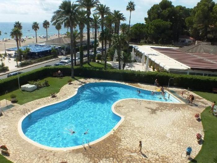 Apartamento en Primera Línea en Miami Playa - ES-9-184