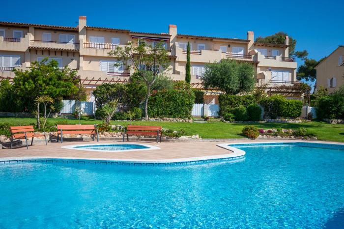 AT309 Con piscina a 5min playa