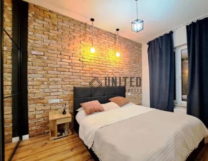 Apartment with terrace, next to the train station and OLD town