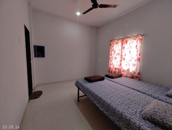 Aadishkti bhakt nivas only for family