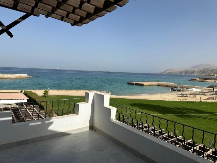 Louly beach Full Sea View Upper Challet First Row