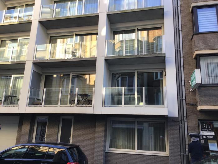 Large 2-bedroom apartment in the heart of Ostend T91