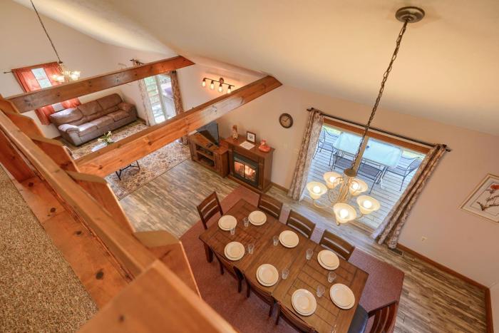 Wyandot Woods - Hillside