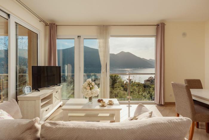 Baywatch Boka - Sun-filled Sea View