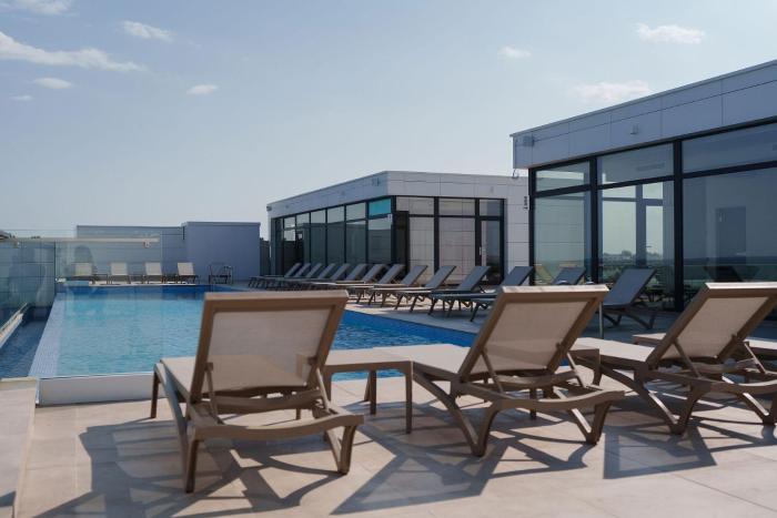 Onix Infinity Pool & Spa Resort 195