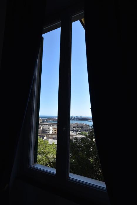 La Casa Sulla Mattonata accogliente appartamento sulla tipica creuza genovese con bella vista e a due passi dalla Stazione Principe