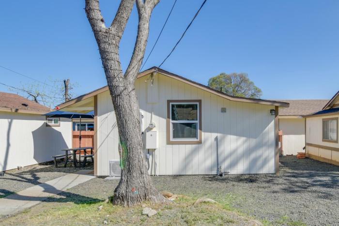 2 Mi to Feather River Outdoor Escape in Oroville!