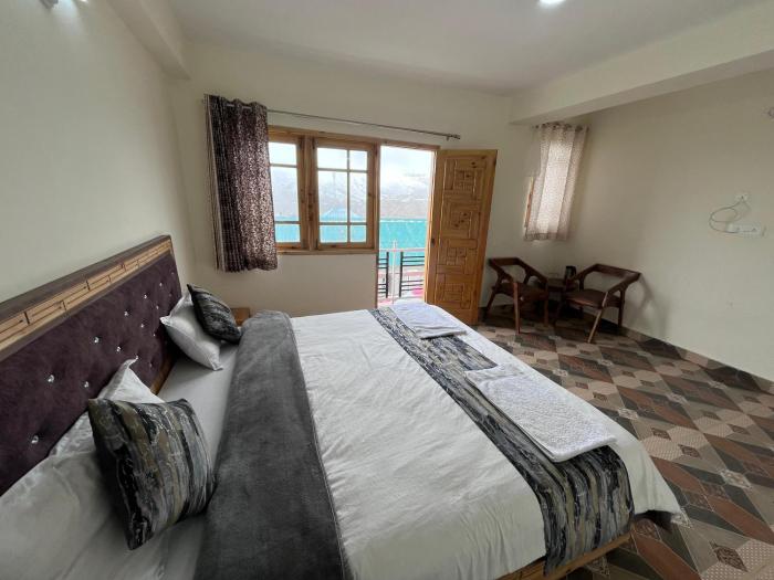 GONPO Hotel