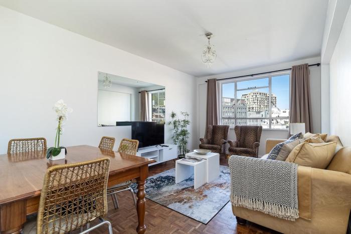 City Pad Next to Parliament