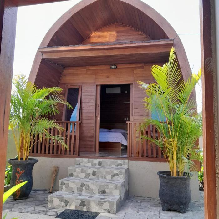 Pebble Beach Bungalow in Medewi Yeh Sumbul, Bali