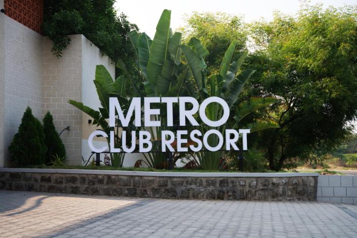 Metro Club Resort