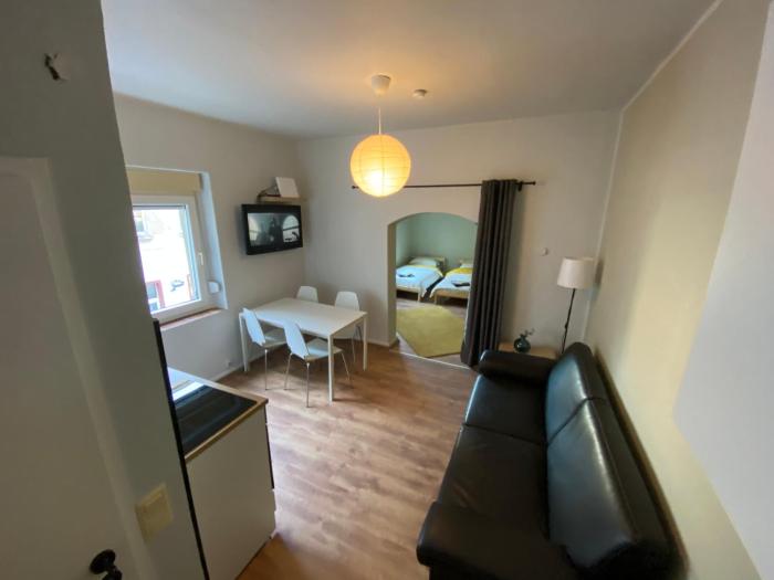 EMAS 5 Wohnung mit 3 Einzelbetten, Küche