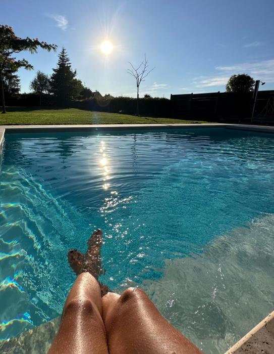 19th century farm house with pool in Champagne