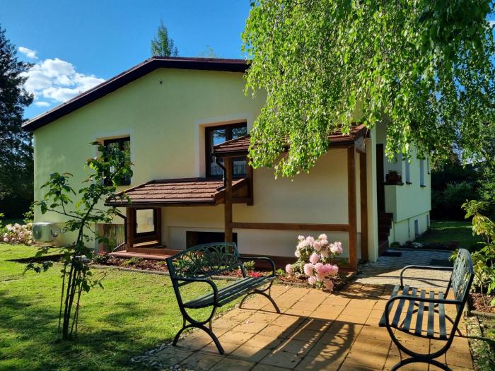 APARTAMENTY SIELSKIE - Nowe Apartamenty z prywatnym ogrodem i BILETEM NA BASEN GRATIS