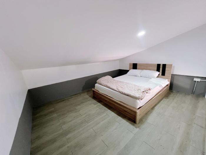 Tim House Thalang Phuket 4,5