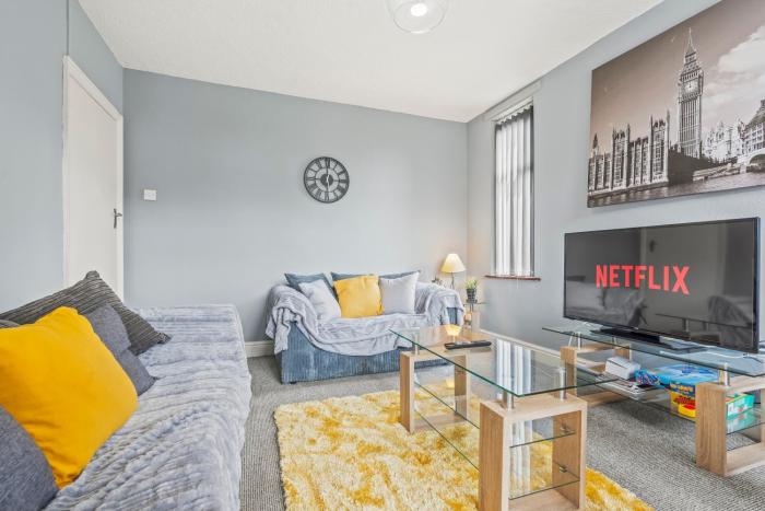 Spacious 4-Bedroom Home in Peaceful Coventry Spot