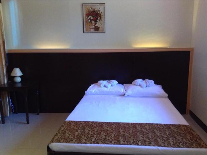 Twin hearts Resort Pool Cabin 1