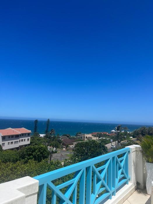 Family Friendly Unit with Aircon, Ocean View and Beach Side