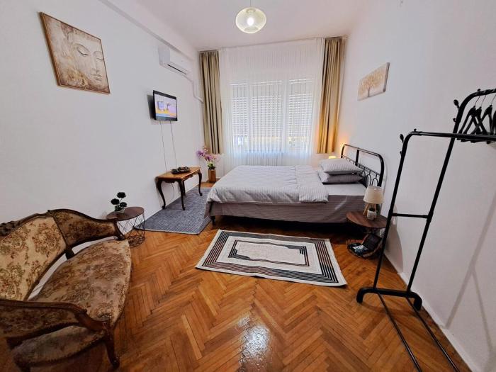 Elegant Central Flat 2BR