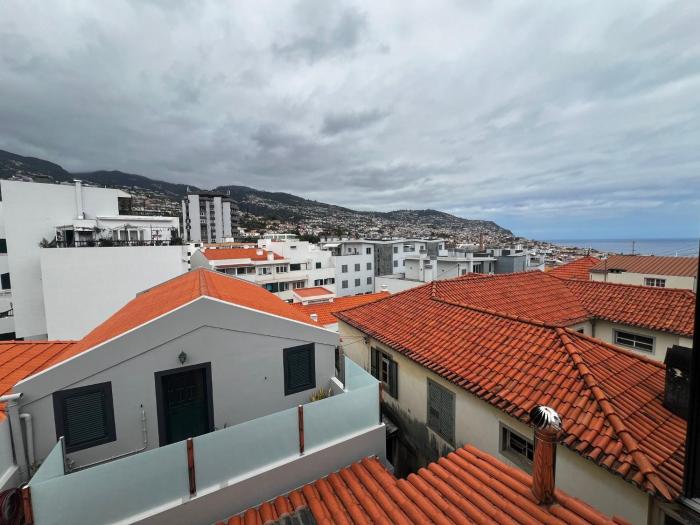 Great Stay T3 Funchal Central Duplex Retreat