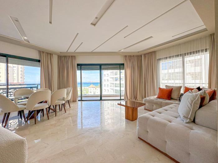 Vue Panoramique sur Mer Au centre 036