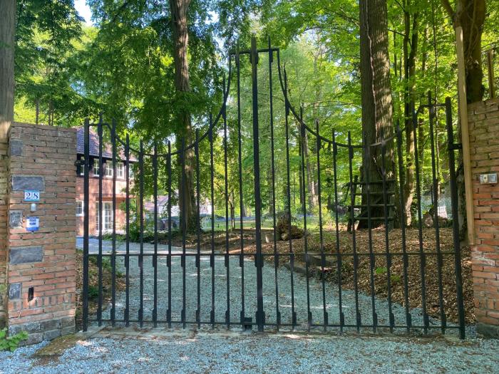 A Chardonnerets by La Maison de Mel