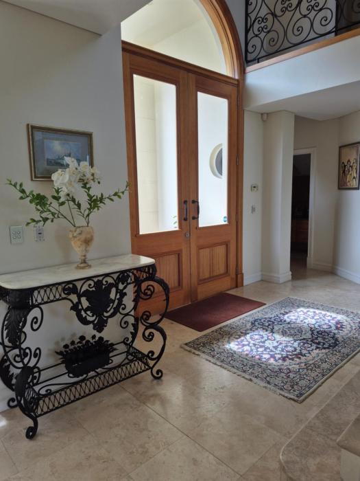 GRAND APARTMENT by the Harbor